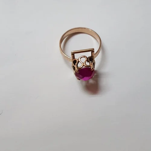 Złoty pierścionek próba 585 waga 4,3g